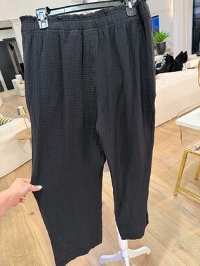 H&M Black Textured Elastic-Waist Jogger Pants